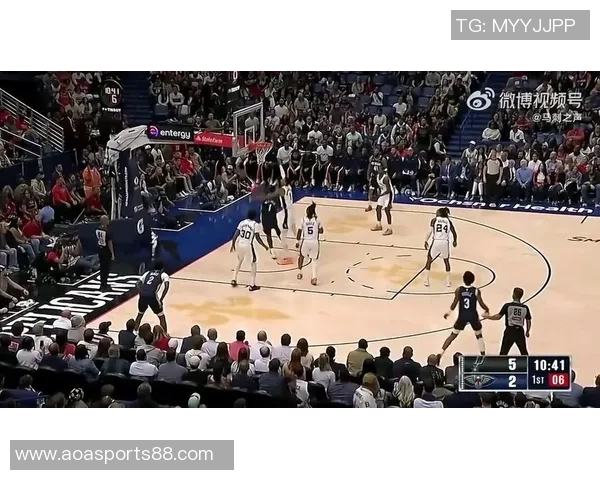 文班亚马全场数据耀眼却失误频繁13投7中斩获27分11篮板4助攻3抢断1盖帽